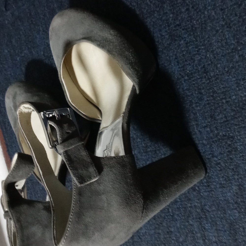 Michael Kors heels - Picture 8 of 11